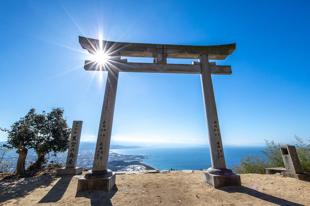 高屋神社の天空の鳥居