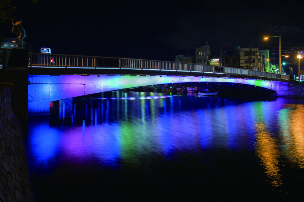 夜景スポット 徳島市両国橋のLEDアート