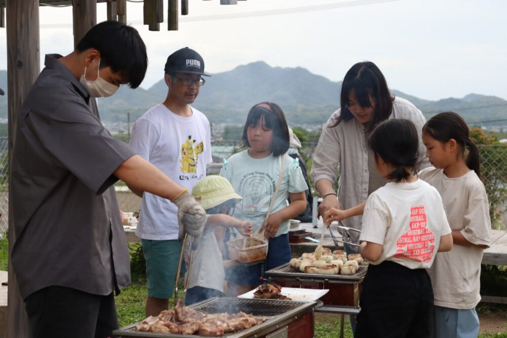 里山で楽しめるバーベキュー