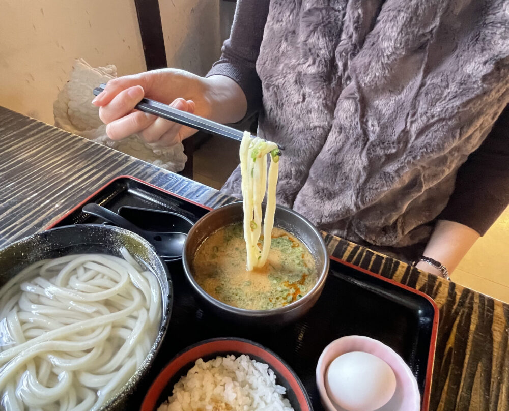 竜雲のごまだれつけうどん