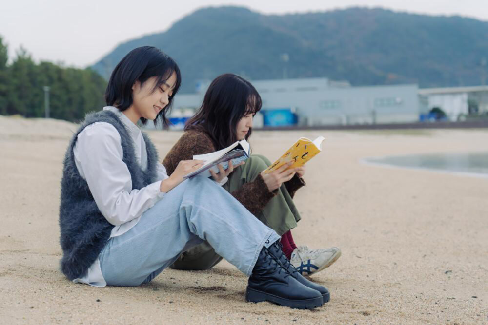 海辺で読書なんて贅沢もできます