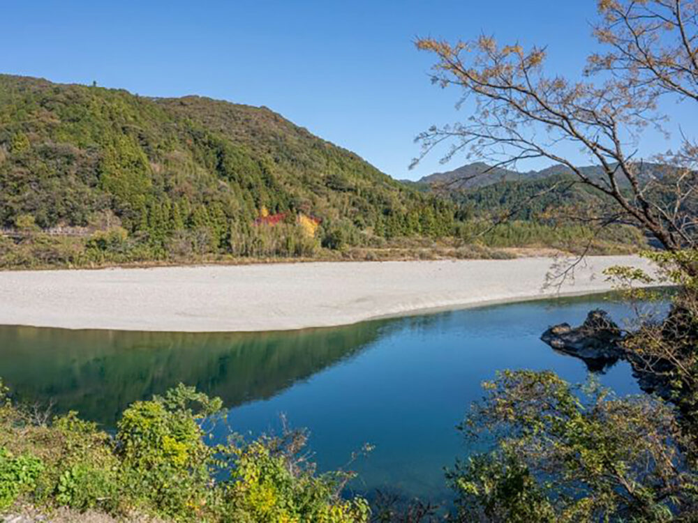 テラスからの仁淀川