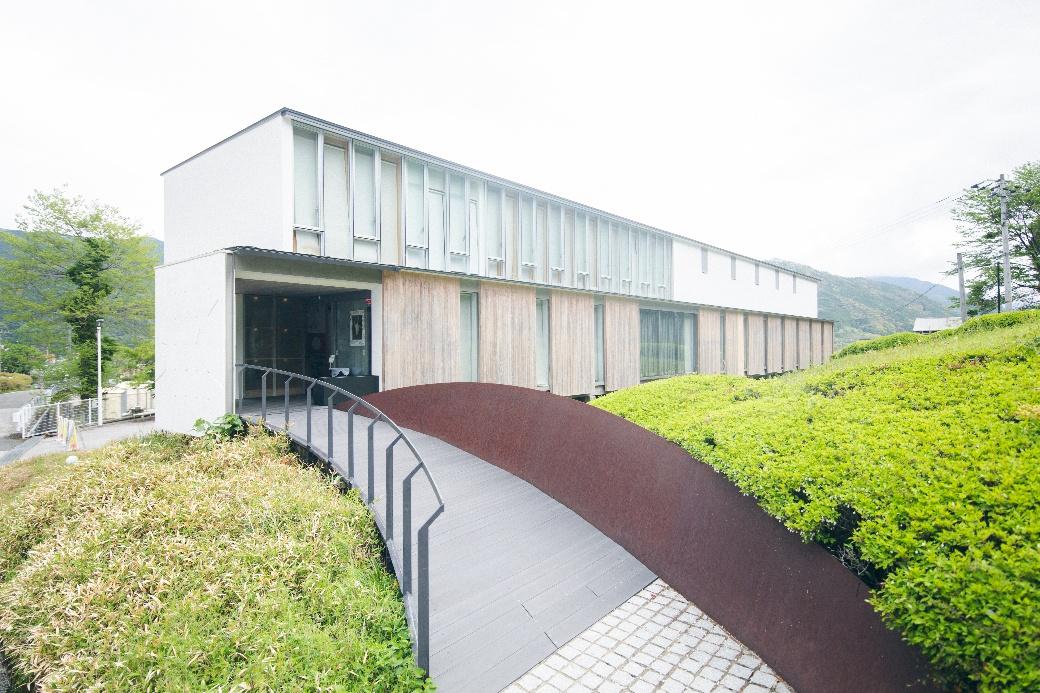 やなせたかし記念館「詩とメルヘン絵本館」外観