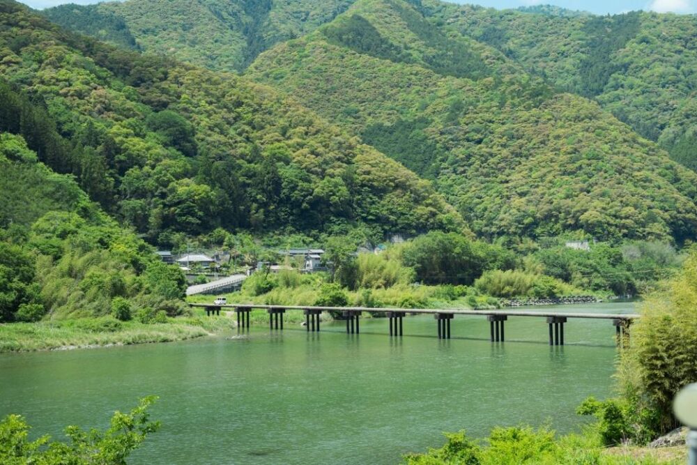 「沈下橋」高知・仁淀川ならではの絶景
