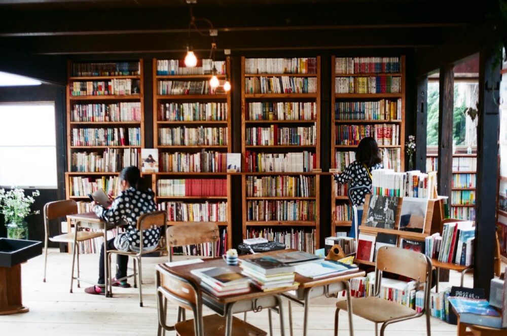 男木島図書館の館内