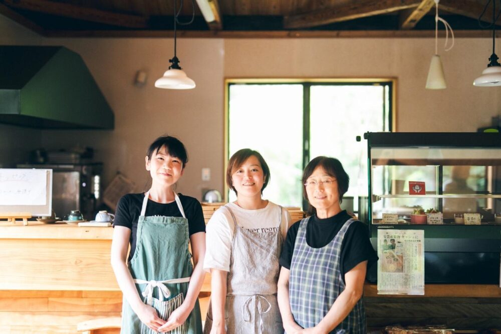 しおんのスタッフ