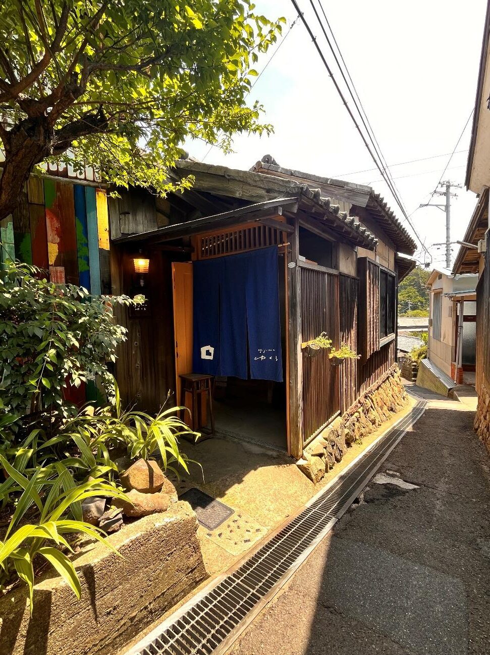島のゲストハウスとカフェ ogijima ゆくるの入口