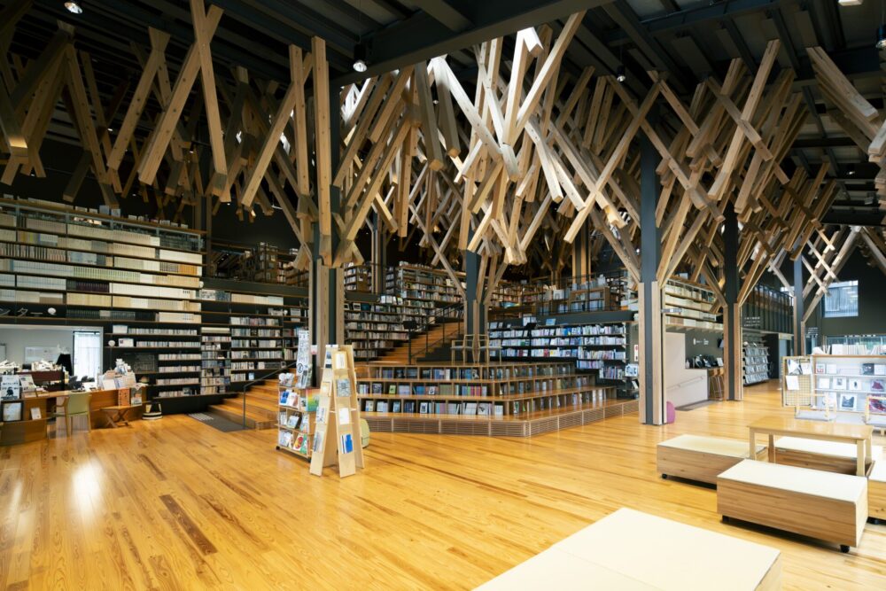 雲の上の図書館１階の交流広場