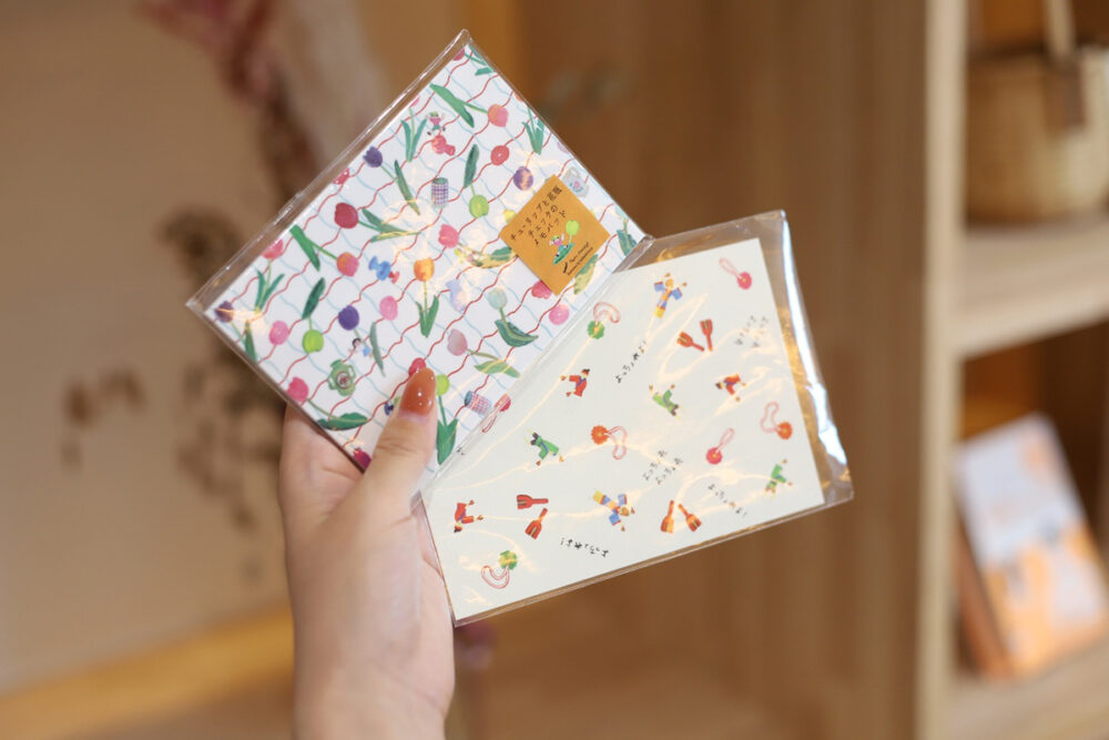 PAPER MESSAGEのメモパッドとポストカード