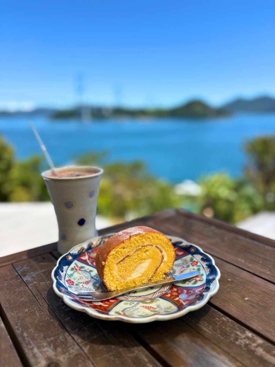 再びYさんが撮影した、瀬戸内海とスイーツ