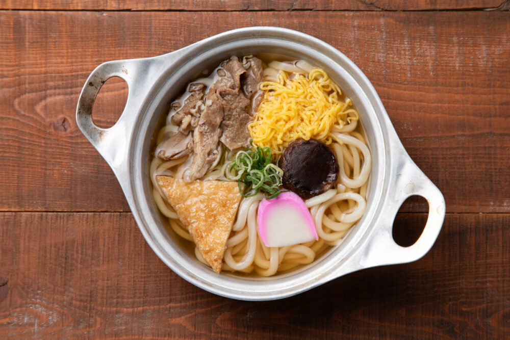 「えひめしや」の昔ながらの松山鍋焼きうどん