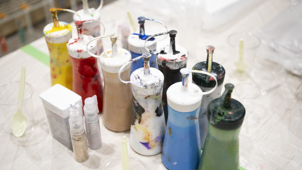 ベアアートに使う10種類の絵の具