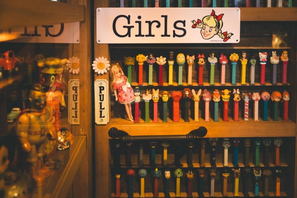 女の子も男の子も喜ぶおもちゃが並ぶトリトン