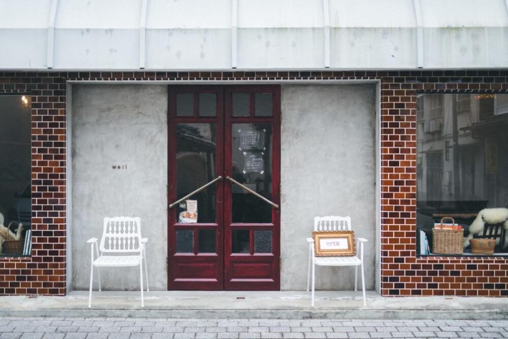 「well bakeshop」は外観もおしゃれ