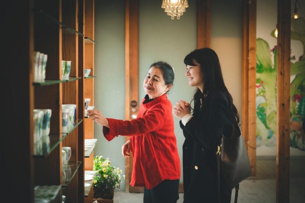 タイミングが良ければアリンさん本人から作品に対する想いを聞ける