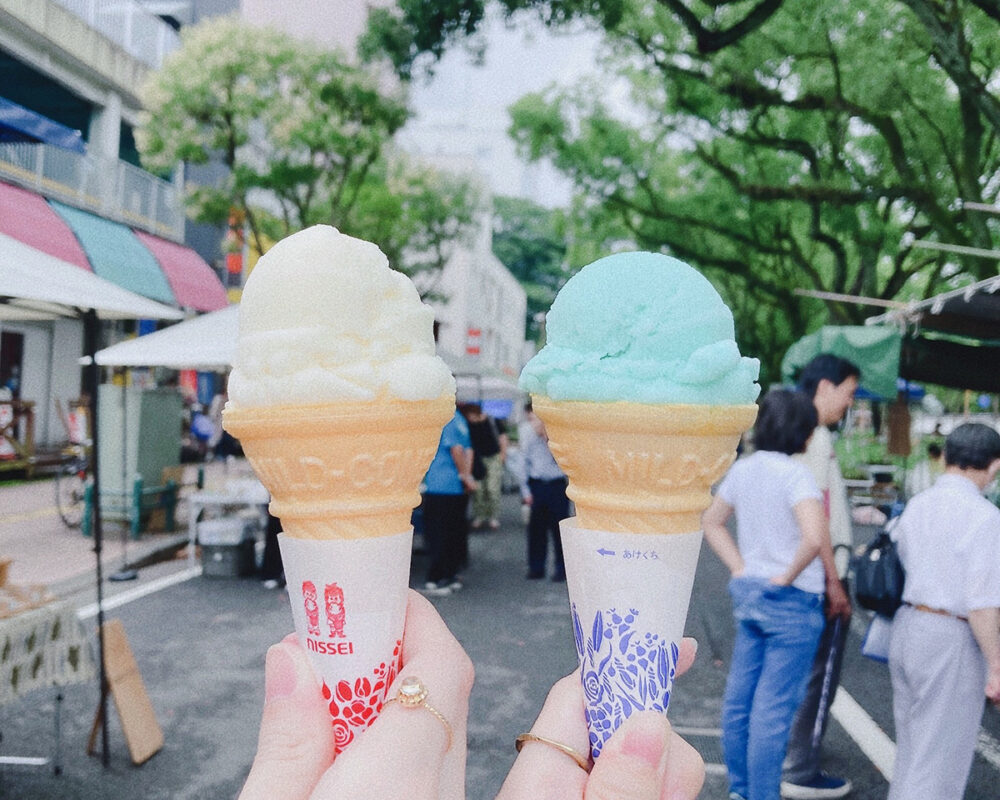 日曜市の食べ歩きグルメの一つ・アイスクリン