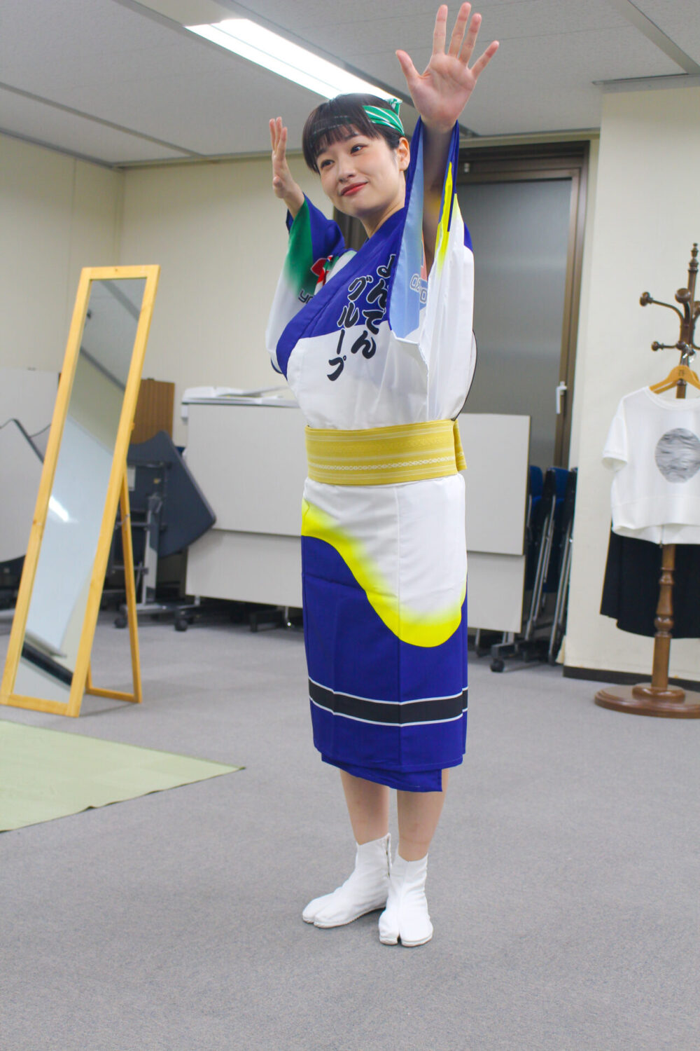 阿波おどりの衣装に着替えた藤間さん②