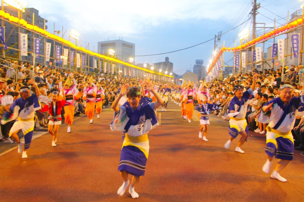 よんでんグループ連の踊り