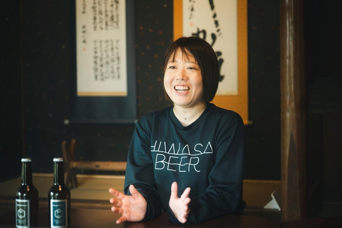 話をする「日和佐ビール」代表の熊谷さん