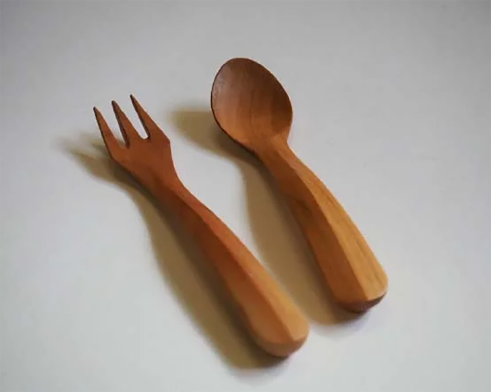 木工房の木のスプーン作りワークショップ