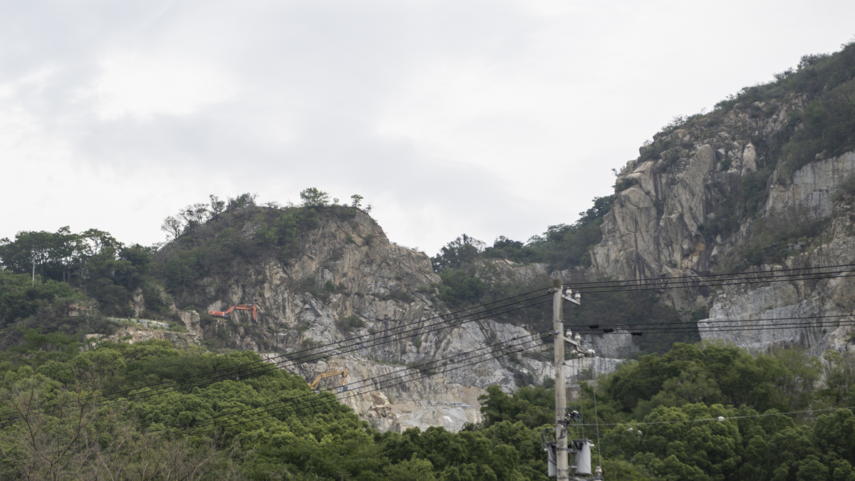 庵治石の採掘場