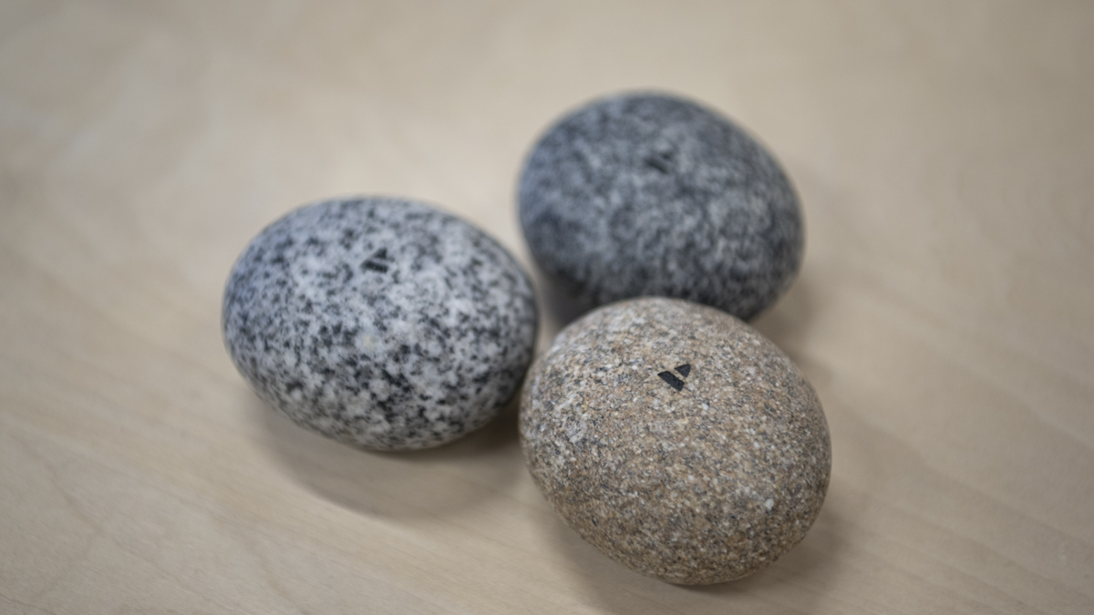 良質な花崗岩である庵治石