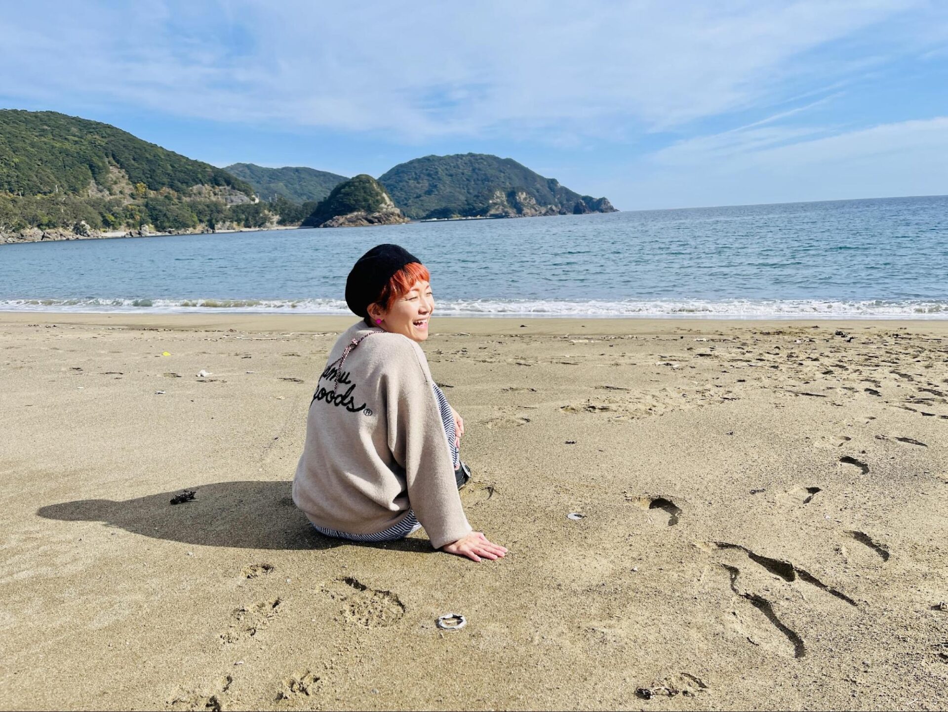 徳島の海と福岡晃子さん