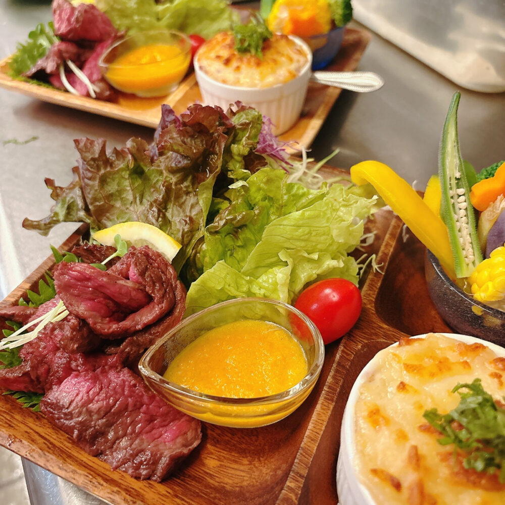 ことほぎのステーキプレート定食