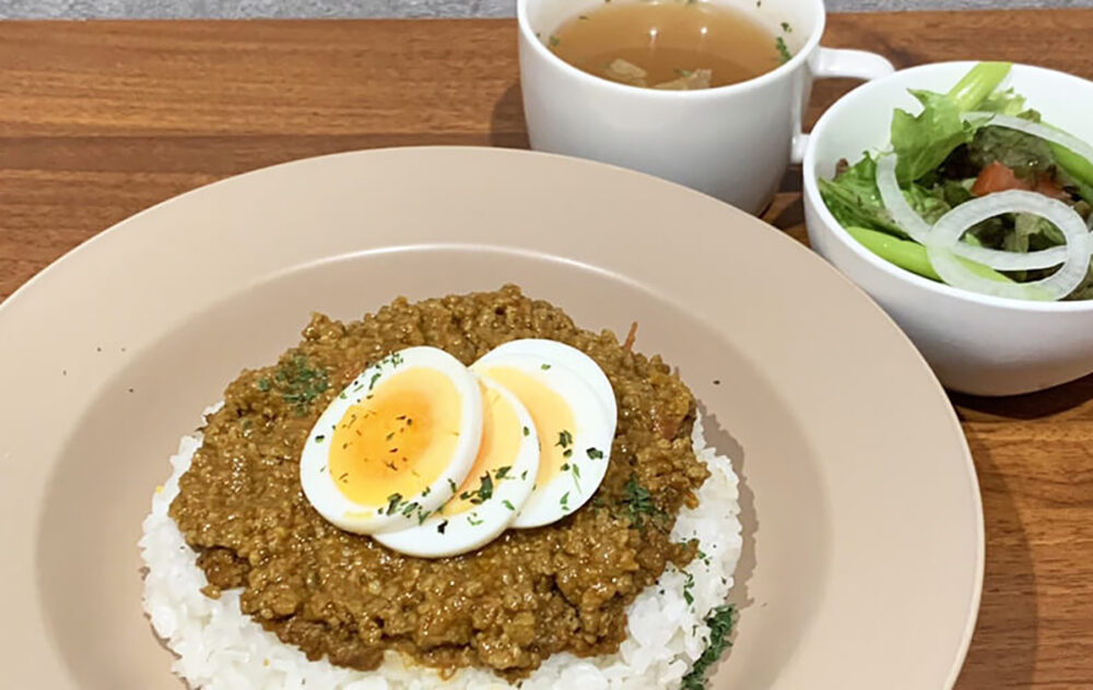 Cafe Creareのオリーブ牛のキーマカレーセット