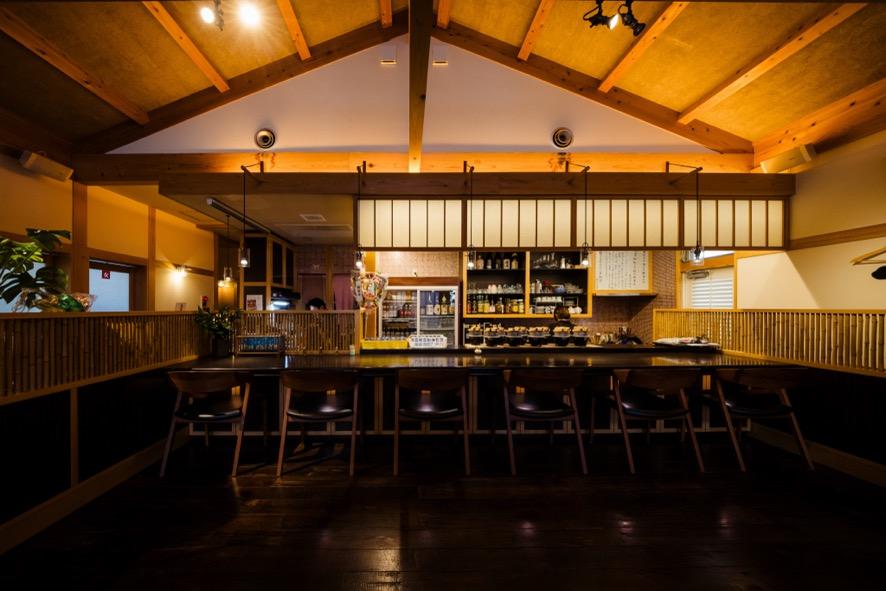 「阿波割烹 五十鈴」カウンター席