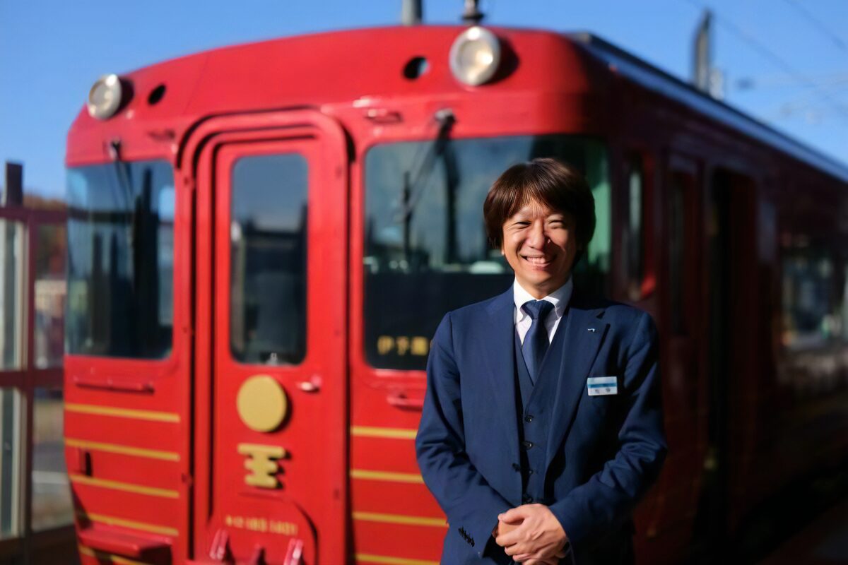 伊予灘ものがたりデザイナーの松岡哲也さん