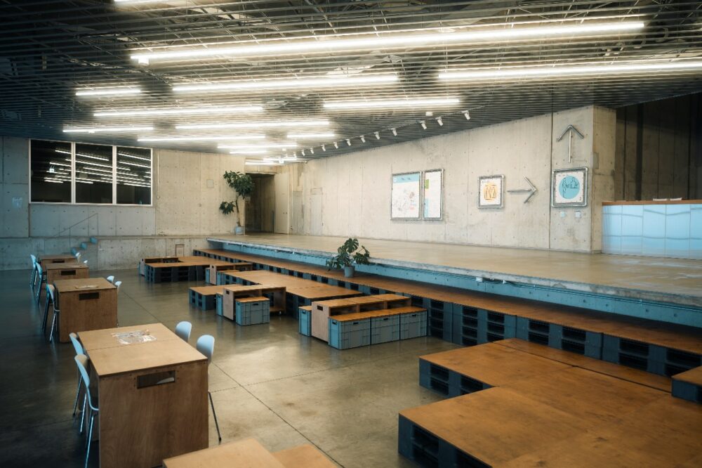 おきのすインドアパークの館内