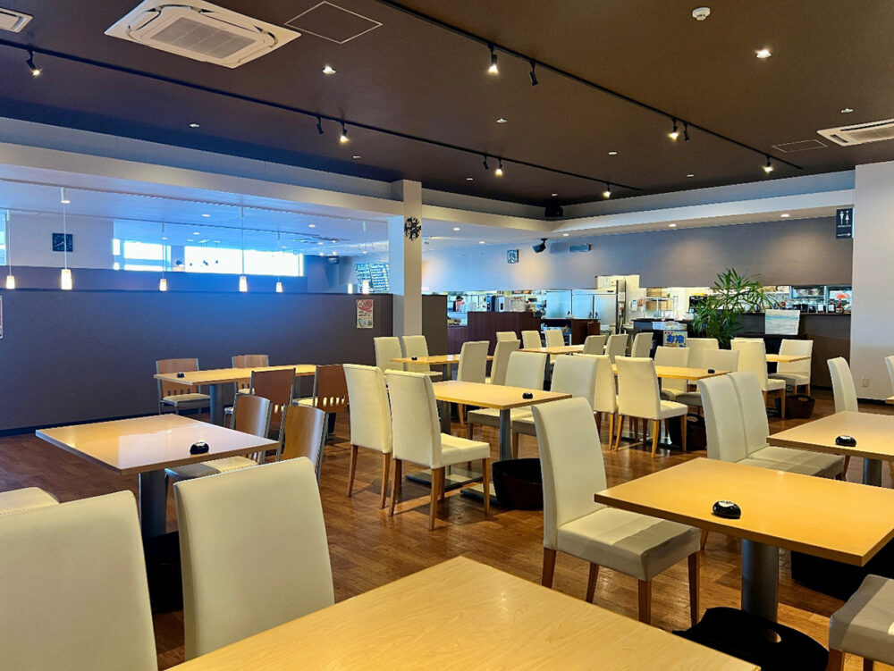 はまきた珈琲の内観