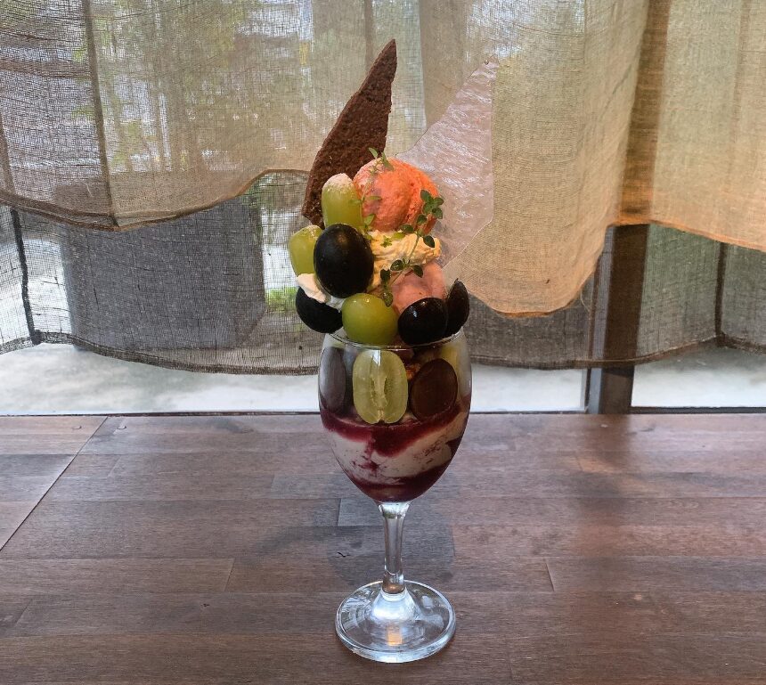 ボンボニエールの「ぶどうパフェ」