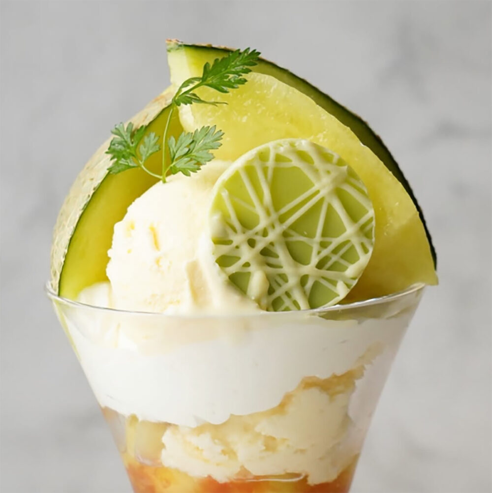 菓子工房ルーヴの「メロンパフェ」